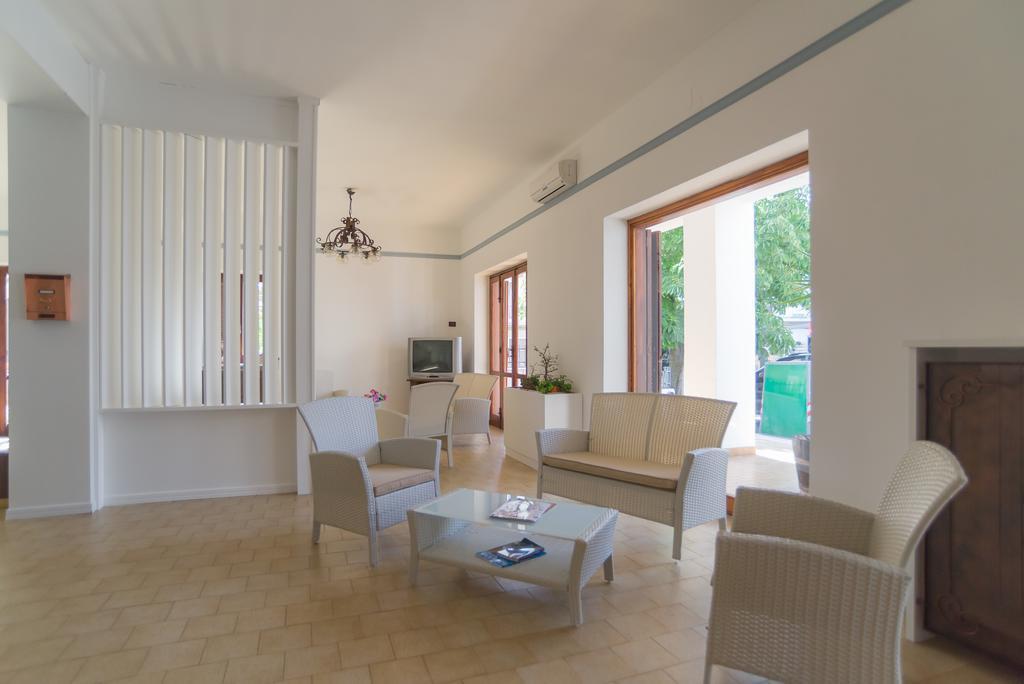 Hotel Alba Del Gargano Mattinata Exterior photo